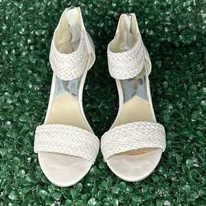 Women’s Size 8/5 MK Heels